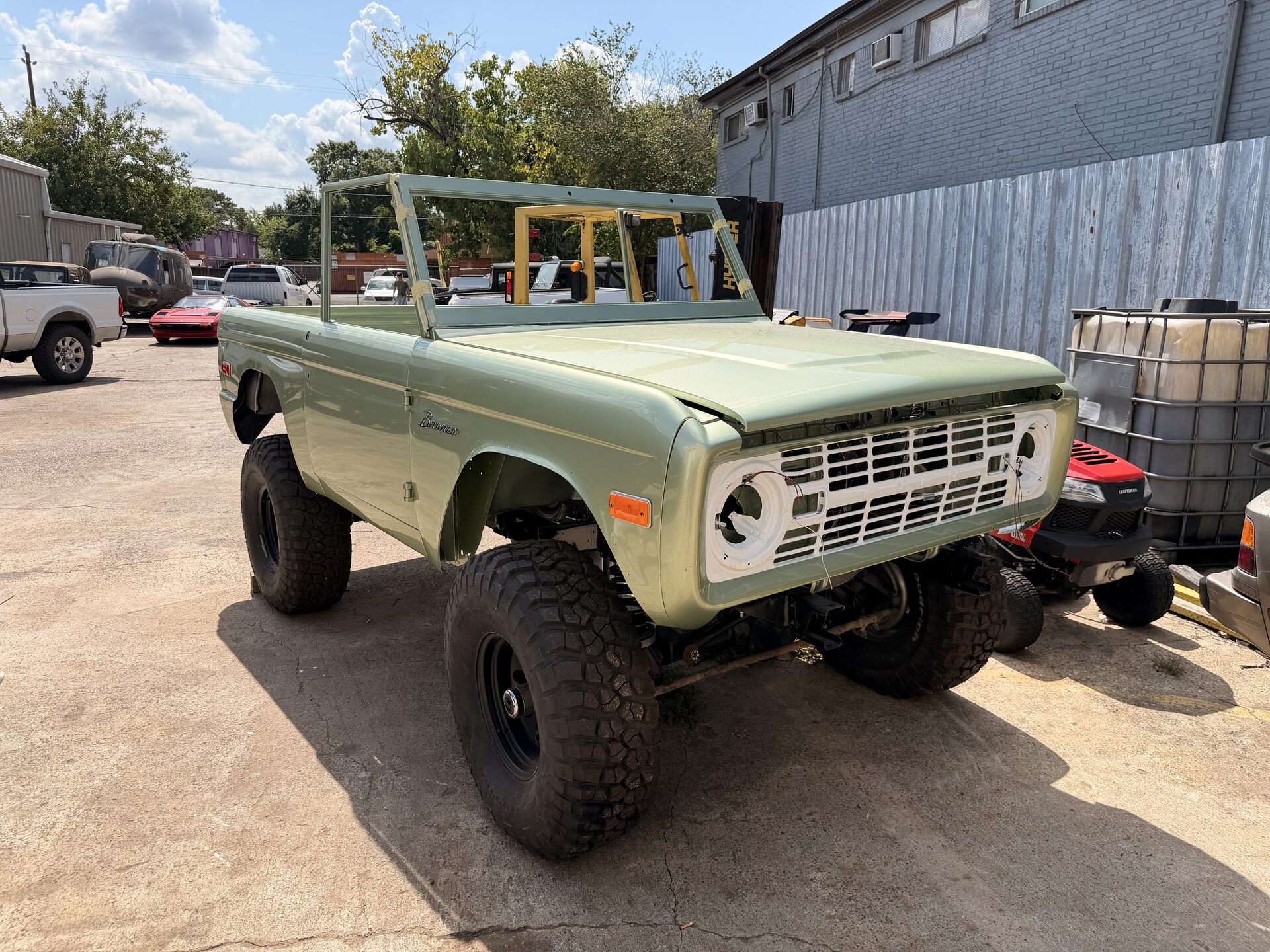 Classic Ford Bronco Coyote Restomod built by Symphonia Werks